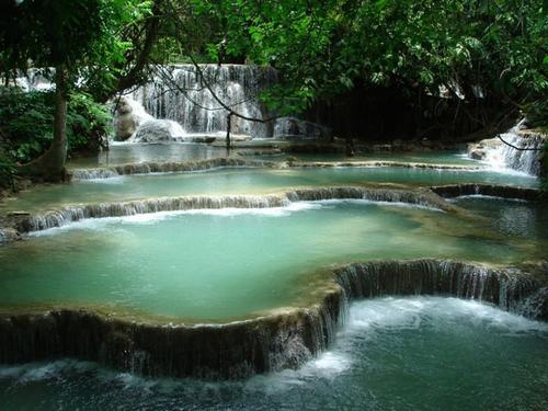 Forest-trekking-to-hundreds-of-waterfalls