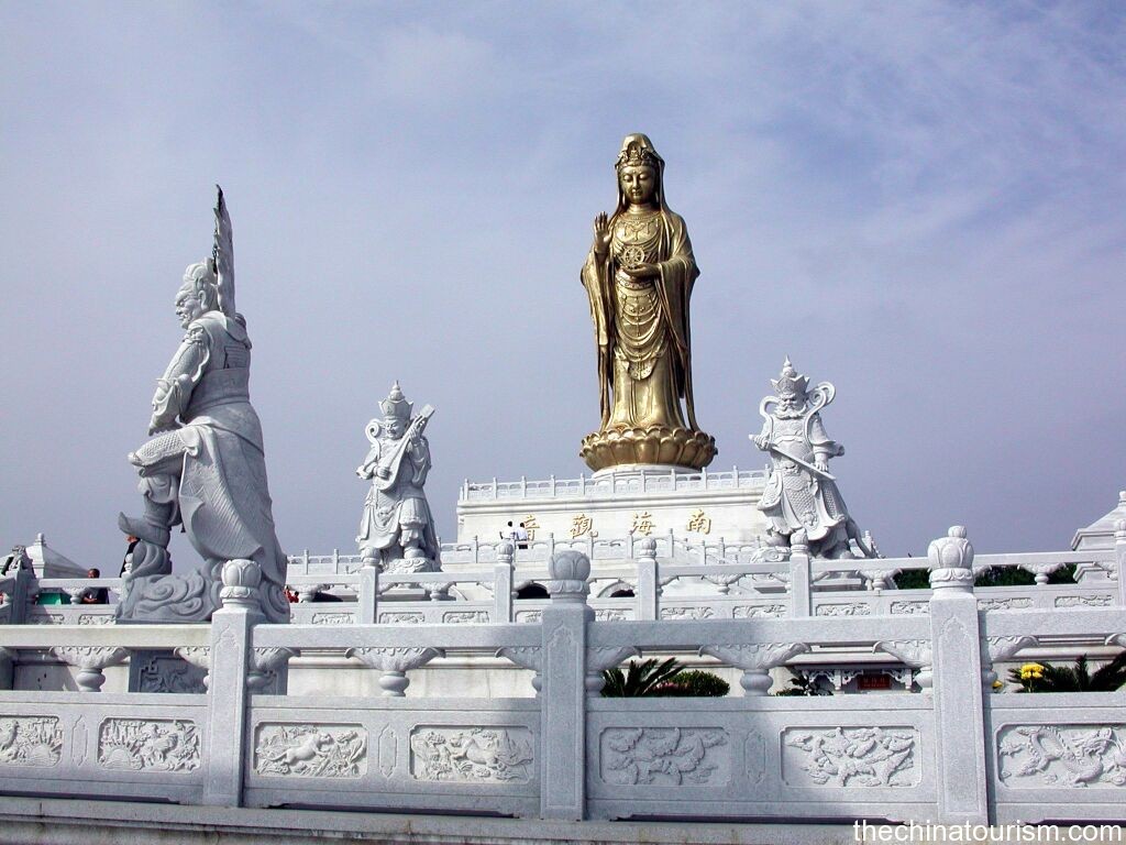 the-statue-of-the-goddess-of-mercy