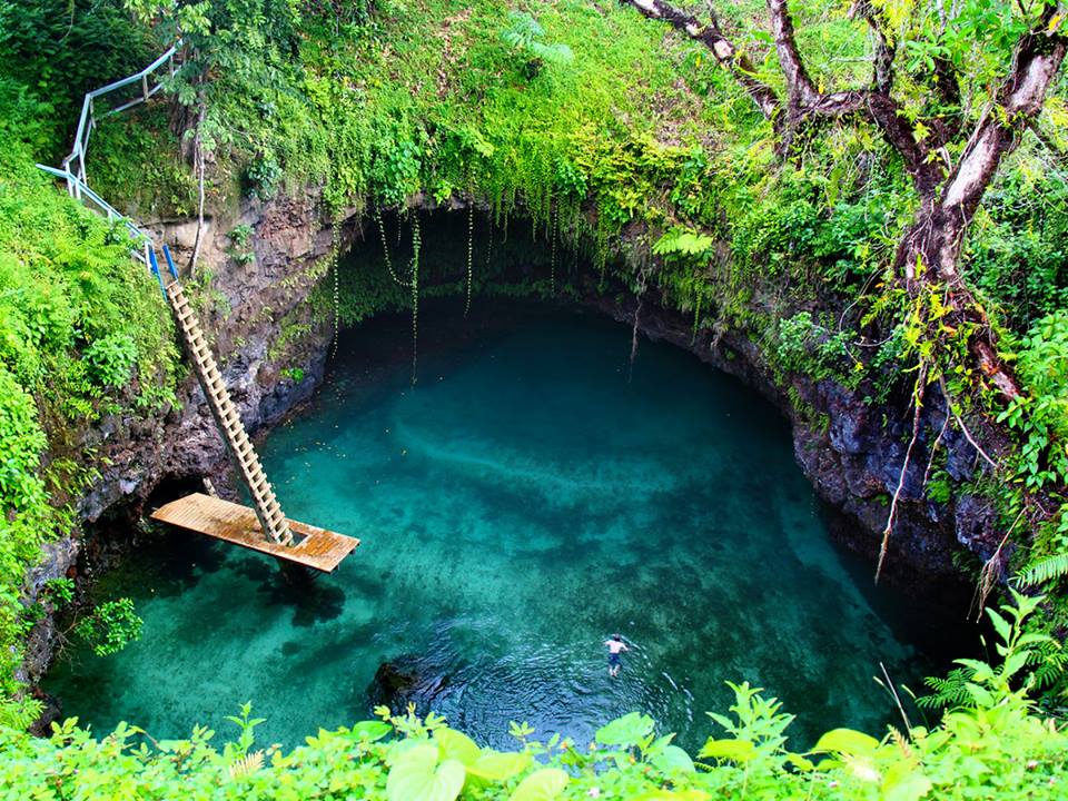 To Sua Ocean Trench – A Natural Swimming Pool