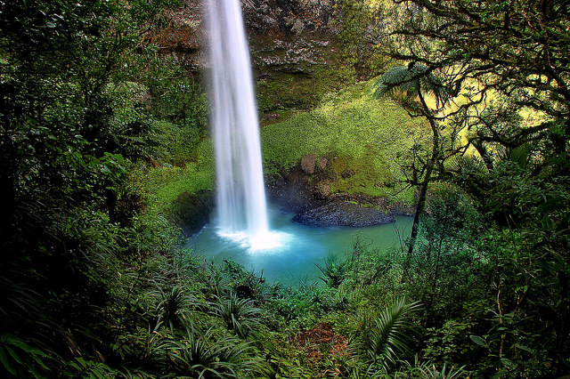 waterfall in new zealand