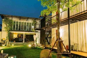 luxury hostels bangkok