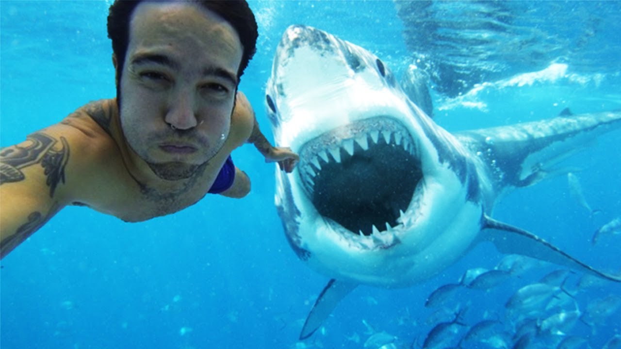 Fun Selfies You Can Take While Travelling