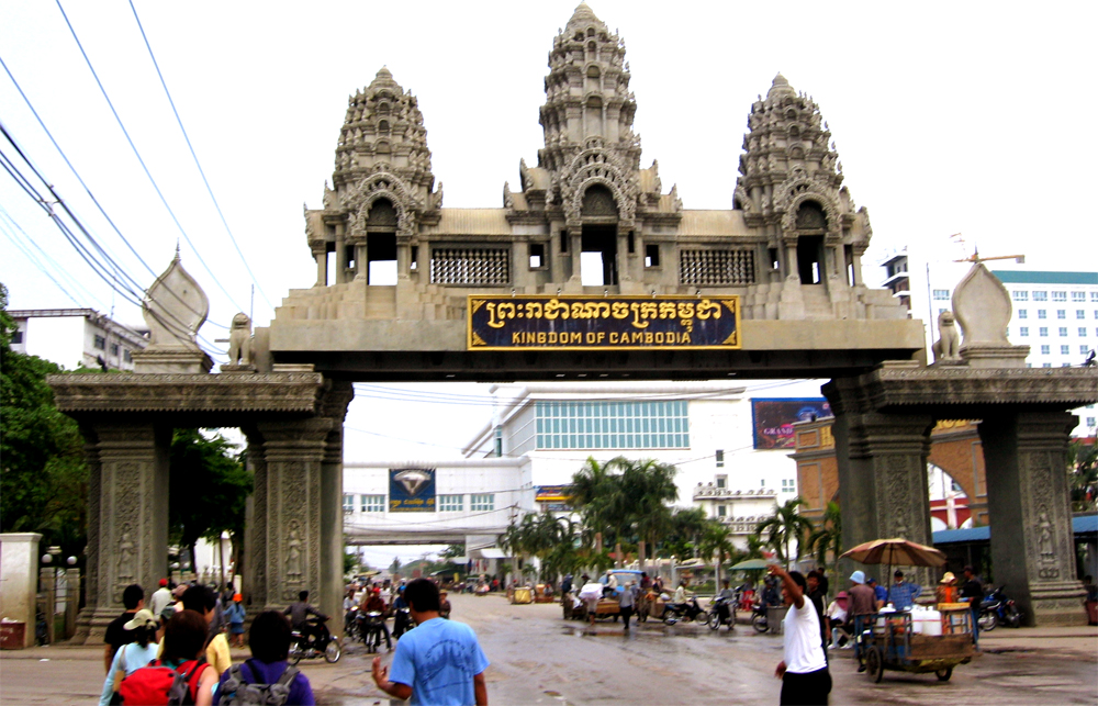 How We Got Scammed While Crossing the Thailand  Cambodia Border 