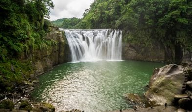 shifen waterfall